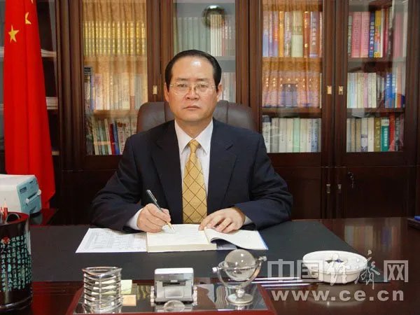 洪发科的人物履历