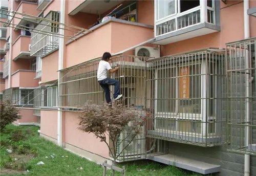 不锈钢防盗窗多少钱一平方 影响防盗窗价格四大因素