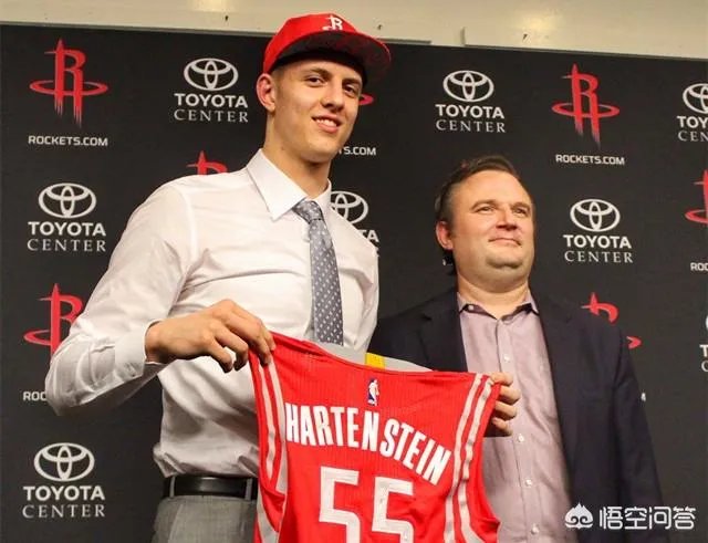 周琦再度被球队下放到发展联盟，为何表现极差的哈腾却留队？