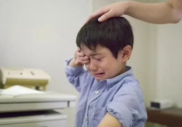 郑爽说太早懂事不是幸福，什么样的孩子更容易早一点懂事？