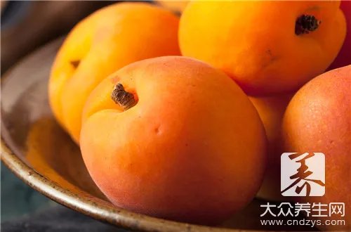 桃子跟西瓜可以一起吃吗