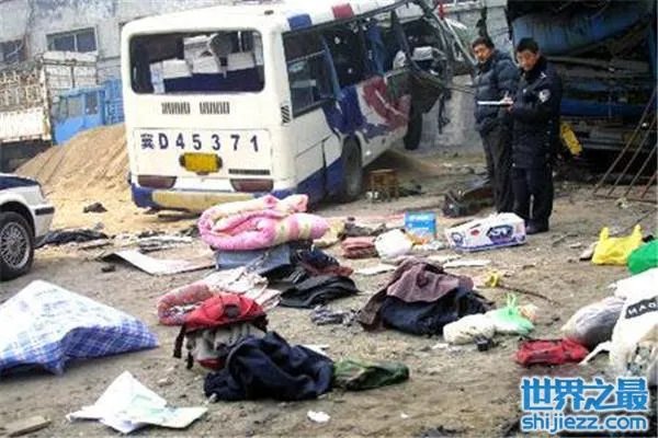 中国最惨的十大车祸：每起均造成严重的伤亡 