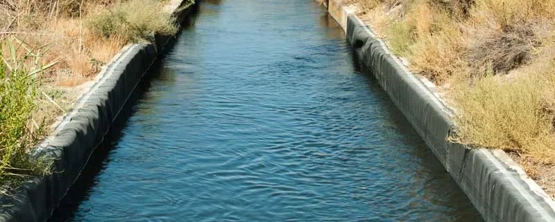 红旗渠的故事及由来 建造红旗渠的故事及由来