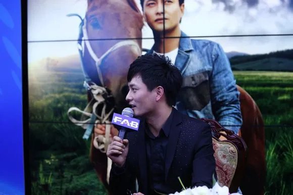 星光大道云飞简介大曝光   看灵魂歌者的精彩人生