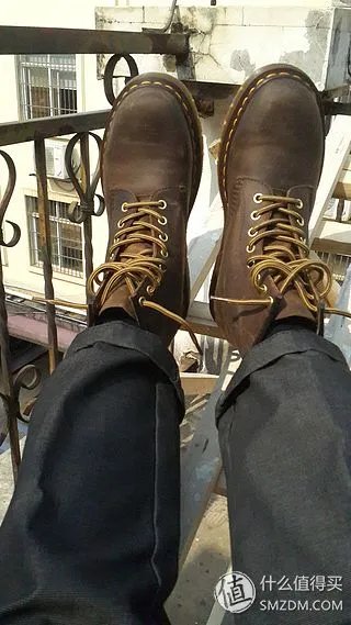 Dr. Martens 1460 Re-Invented Aztec Crazyhorse Leather 男款马丁靴