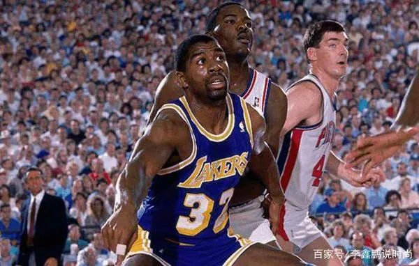 埃尔文约翰逊,为什么被人们称为“魔术师”?