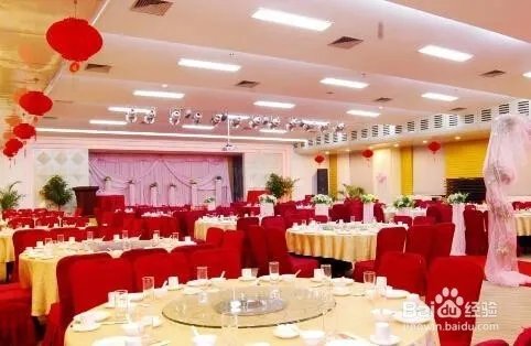 女孩订婚换彩礼钱谈订婚男方需要准备的东西