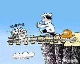 除了像华山栈道绝壁扫雪这样危险的工作外，还有哪些工作比较不安全？