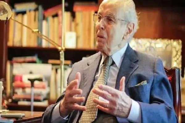 联合国前秘书长德奎利马尔去世，他一生获得的最大成绩是什么？