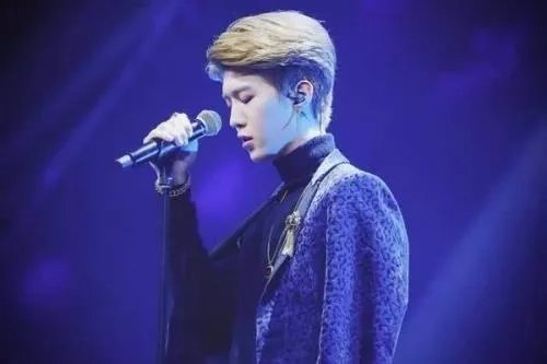 范丞丞发微博感谢自己大家，为什么一段话里全是些病句？