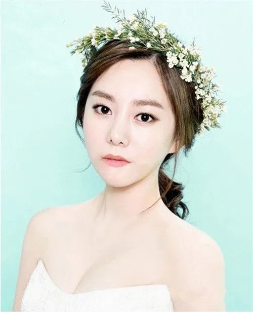 新娘的发型图片欣赏 大脸新娘适合什么发型