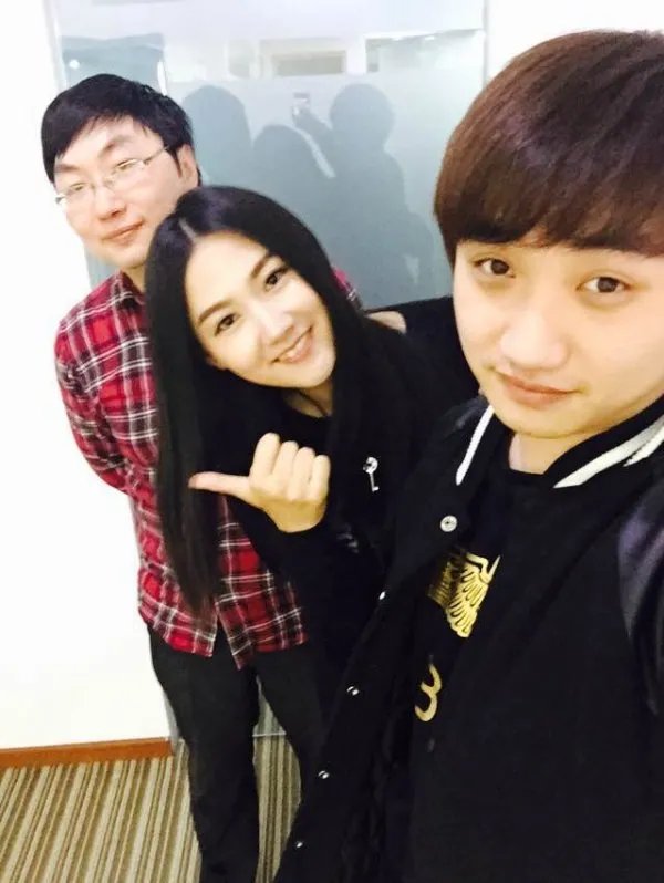 LOL小苍MM最新照片 妩媚动人摄人心魄