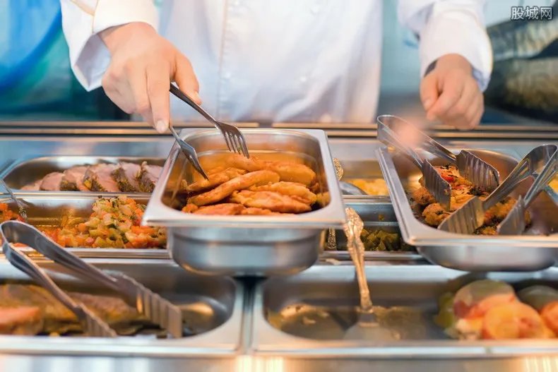 食材发霉校长被解聘 成都七中食品问题最新进展公布