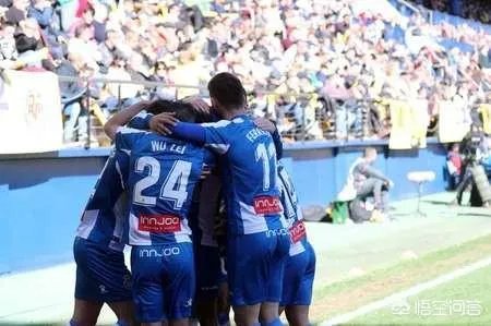 博尔哈16日开通微博@武磊,武磊马上互动:我的兄弟,明天再进一个。你怎么看?