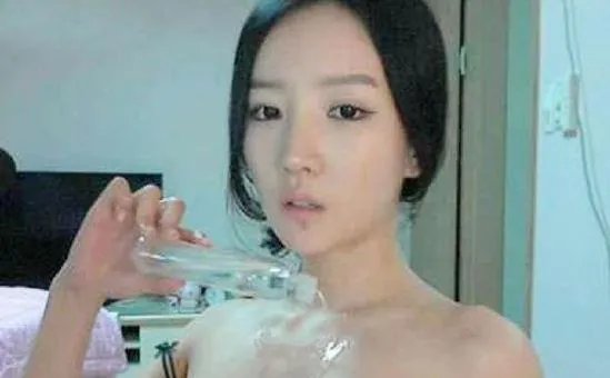 朴妮唛情趣内衣照片：血脉喷张，不看后悔