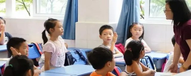 自相矛盾的寓意