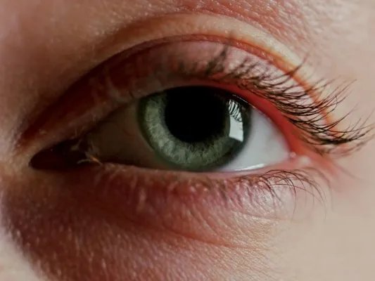 白内障形成原因