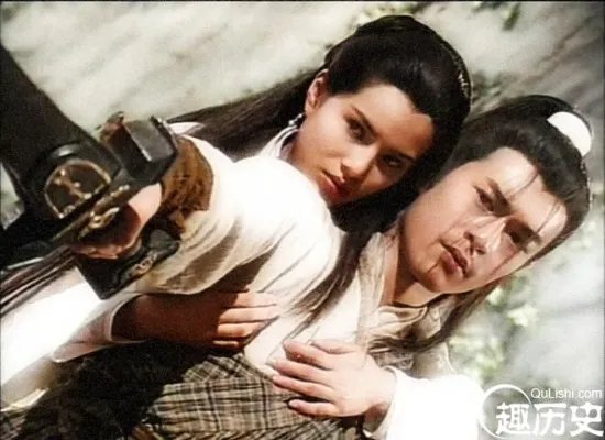 小龙女比杨过大几岁 小龙女和杨过相差几岁