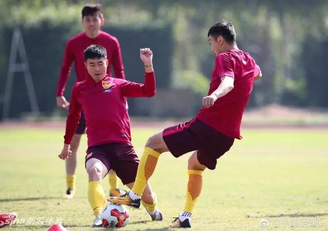 东亚杯-国足1-2负日本，你怎么看？