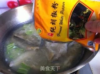 黄鱼煨面