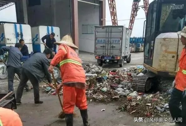 对于夫妻误扔5万货款，你是怎么看待这件事的？