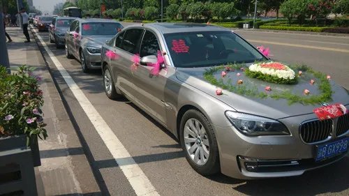 婚礼租车价格明细表 婚礼租车攻略大全