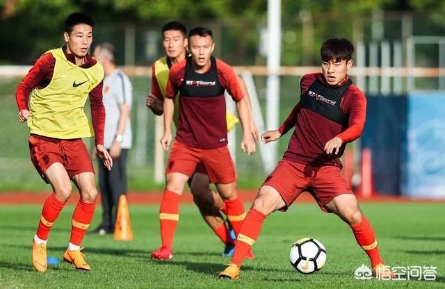 京媒称国脚签下行为承诺书，严重违约者开除出国足，你是怎么看的？