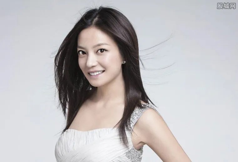 黄有龙怒斥造谣者 在万家文化风波后首次发文作出回应