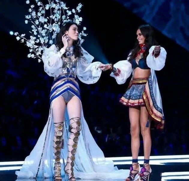 如何看待小kk拥抱奚梦瑶?