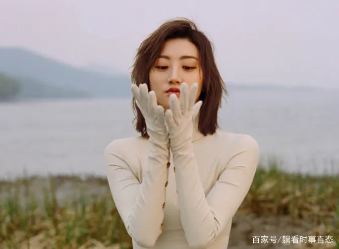 连王思聪都不敢黑她，景甜是什么背景？