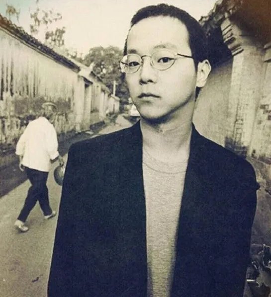 窦靖童为周迅庆生了吗？