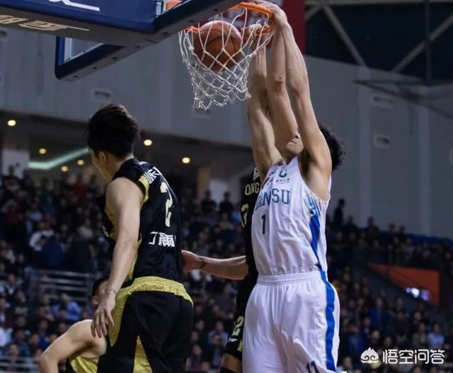 易立赛前说我们要战胜山东高速，然后就被弄受伤了，你觉得周五我们还有机会么？