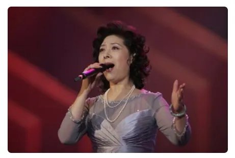 打起手鼓唱起歌歌词