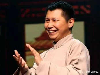 何云伟天桥演出翻车，郭德纲半夜发文感慨，昔日德云一哥为何落得如此局面？