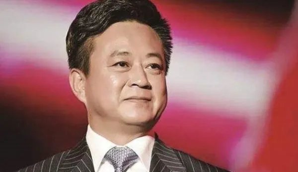 据说年收入过百万，央视主持人的年薪究竟有多高？