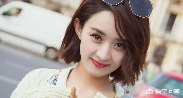 冯绍峰在微博宣布妻子赵丽颖成功生子，你怎么看？