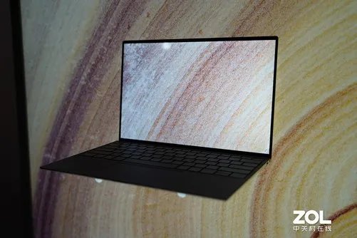 戴尔新款XPS 13上手体验 四面极窄边框视觉震撼