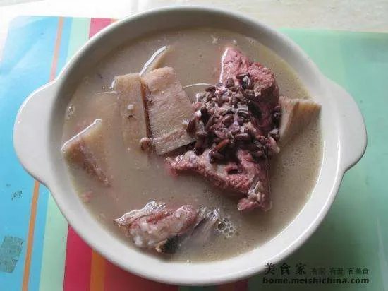 粉葛煲汤怎么做，粉葛煲汤做法大