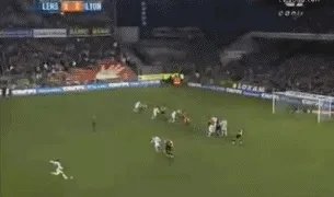 小儒尼尼奥的任意球功夫如何？