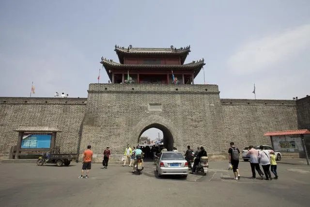 南京回收流失在外明城墙城砖8万块。除了南京，我国还有哪些有城墙的古城？哪个存留最完整？