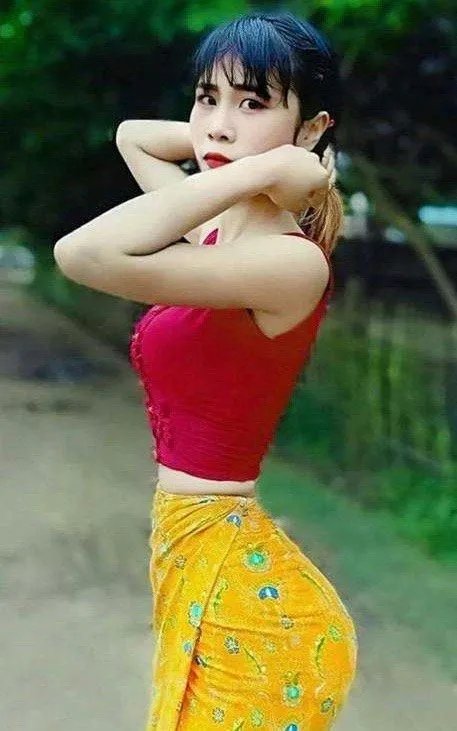 缅甸女孩成为全球腰最细的人 被网友质疑是P图