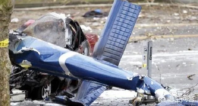 美佛州直升机坠毁现场图曝光2死1伤，直升机坠落该如何自救？