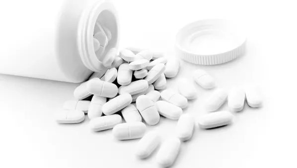 吃海鲜过敏吃什么药