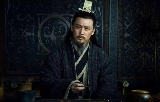 三国时期的蜀汉重臣李严结局怎么死的？