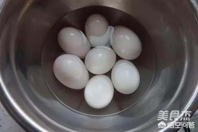 如何腌制咸鸭蛋？