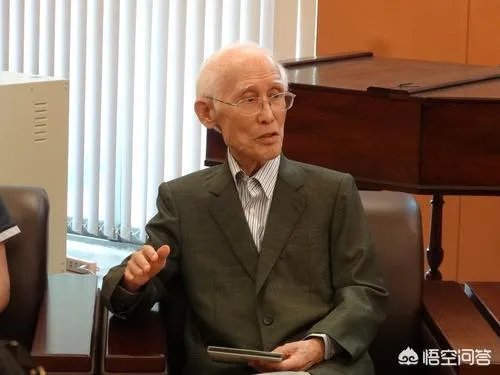 88岁著名诗人流沙河在成都逝世，曾引介余光中等，诗作被选入语文教材，晚年为市民开9年公益讲座。你怎么看？