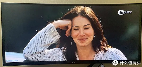 34寸带鱼屏/IPS/144hz/曲屏/过气LG电竞旗舰LG 34UC79G开箱，顺便晒一下桌面