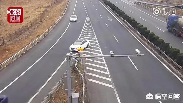 山东一司机在高速上仅1分钟驾照被扣30分，你怎么看？