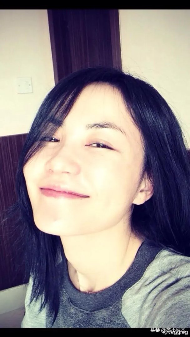 你最认同的歌后是那英还是王菲？为什么？