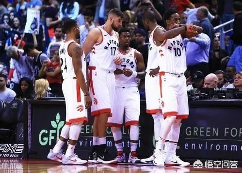 火箭锁定西部第一之后，对手只剩猛龙。两支球队谁最终能拿到常规赛冠军？